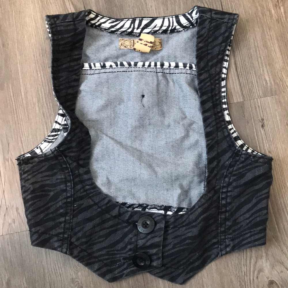 Demin zebra detail vest